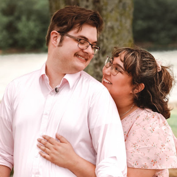 Meet your Posher, Makeyla - Picture 1 of 1